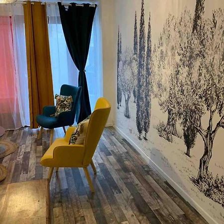 Appartement Avec Cours Gien Esterno foto