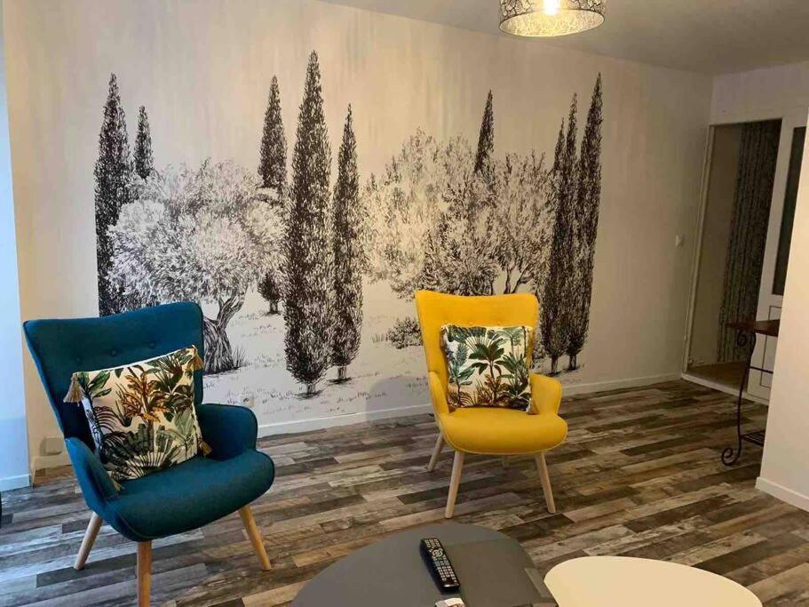 Appartement Avec Cours Gien Esterno foto
